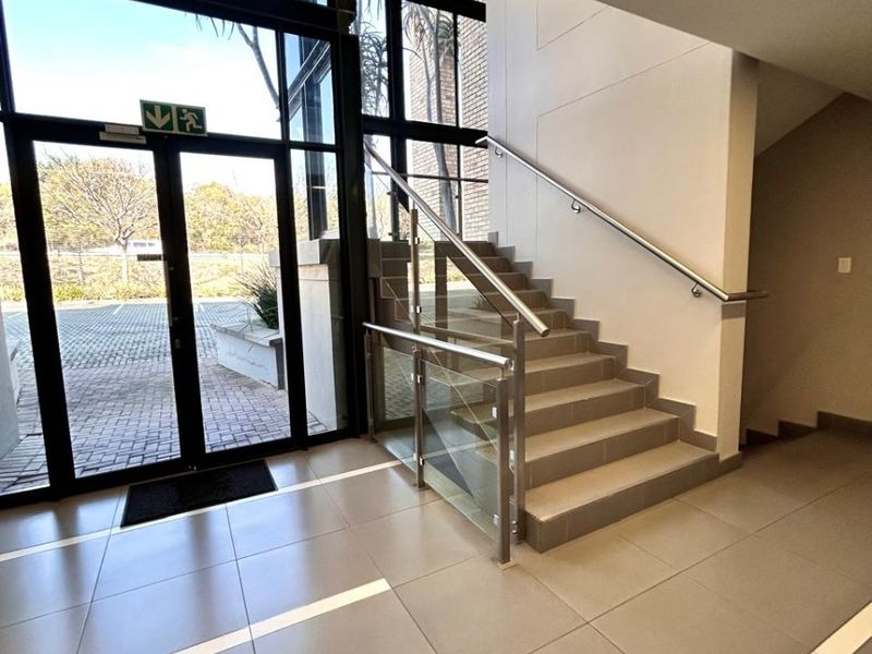 Commercial Property For Sale in Equestria, Pretoria - Photo 4