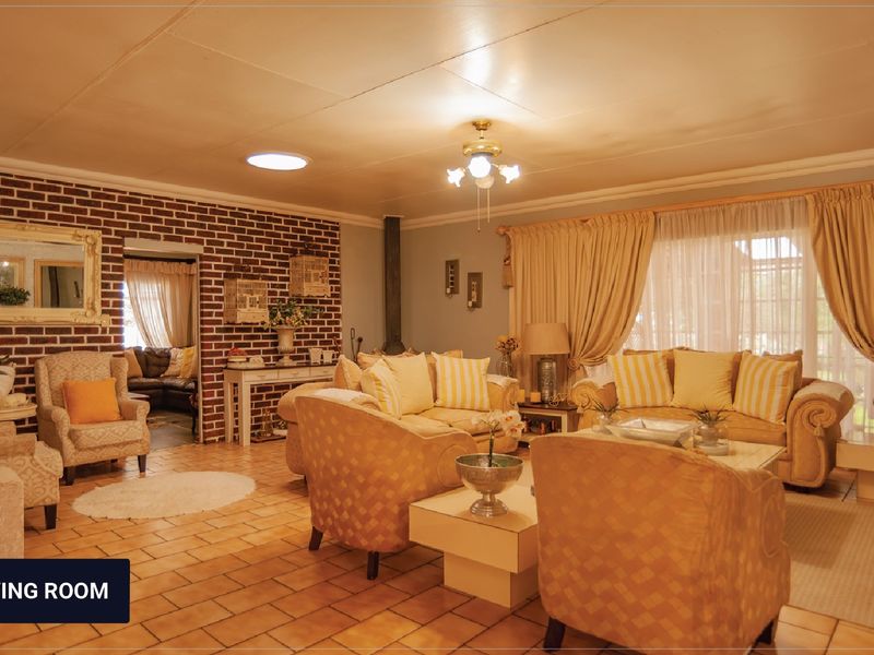 Five-Bedroom Country Home on 38ha, Off The Heidelberg to Vaal Dam Road - Photo 4