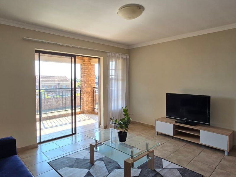 Splendid Apartment For Sale in Magalieskruin, Pretoria - Photo 7