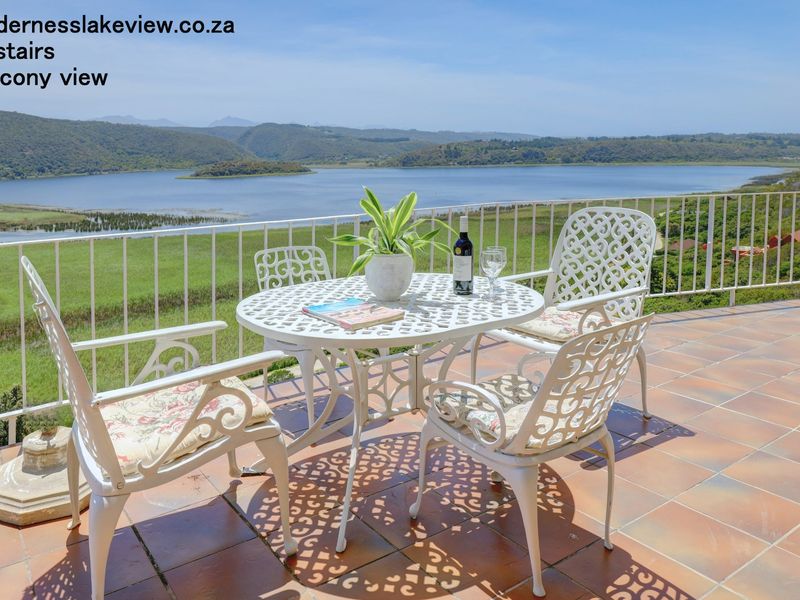 House For Sale in Wilderness Central, Wilderness - Photo 2