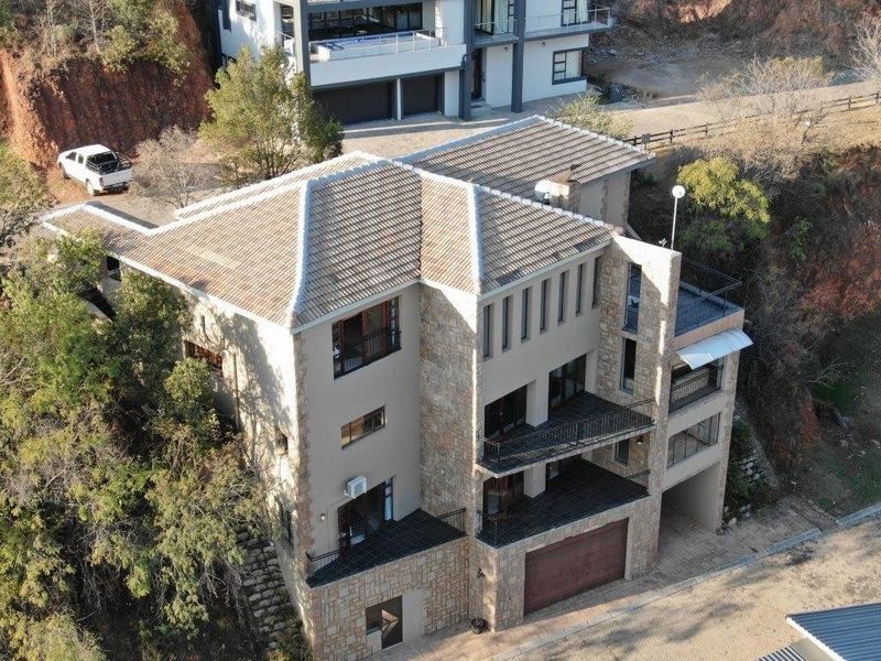 Luxurious Four-Level Waterfront Home in Fish Eagle Bay, Bela Bela - Photo 2