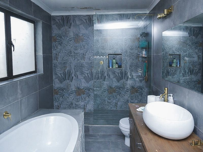 Breathtaking 3 bed 2 bathroom House For Sale in Northwold, Randburg - Photo 9
