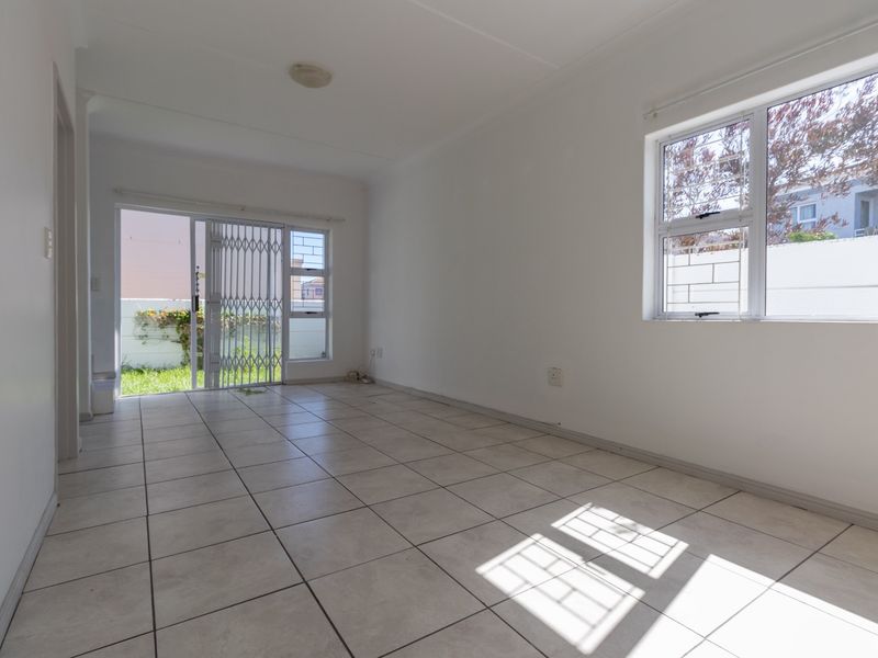 3-Bed Duplex Townhouse To Rent in Parklands - Photo 7