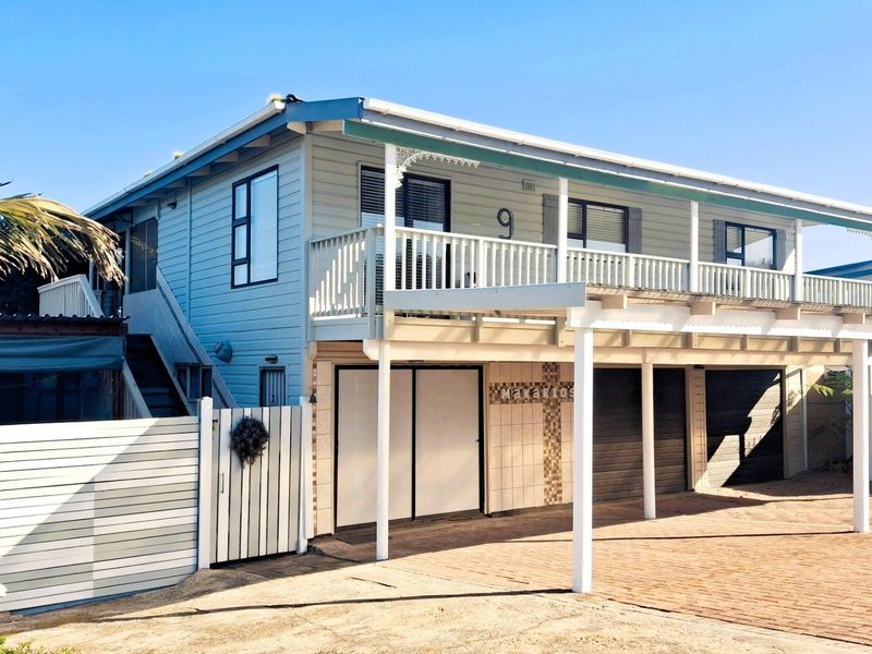 House For Sale in Stilbaai Wes, Stilbaai - Photo 1
