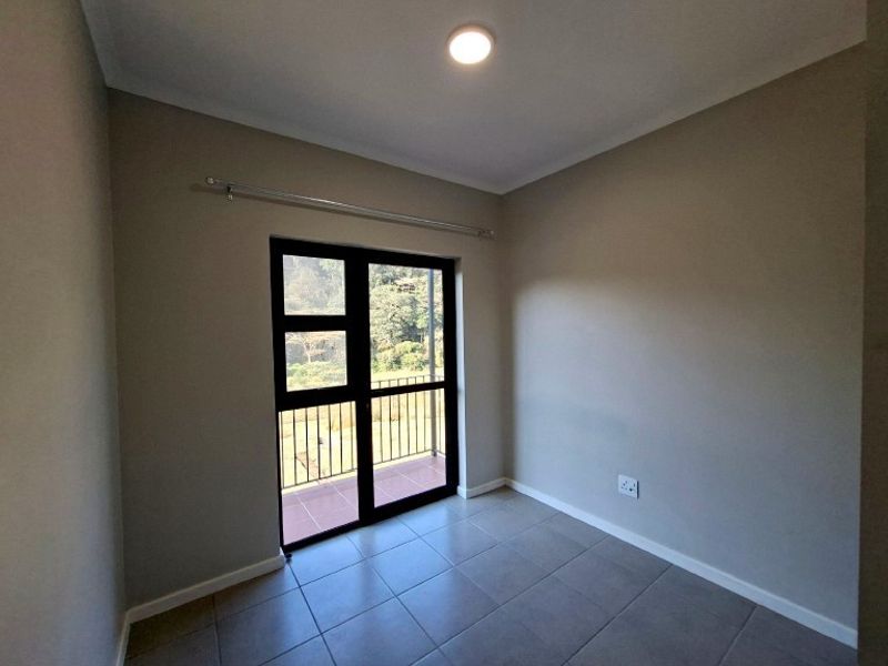 Sought After Duplex  To Rent in Waterfall, Hillcrest, KwaZulu Natal - Photo 7
