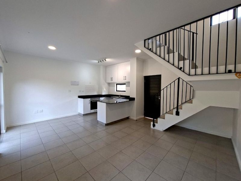 Sought After Duplex  To Rent in Waterfall, Hillcrest, KwaZulu Natal - Photo 4