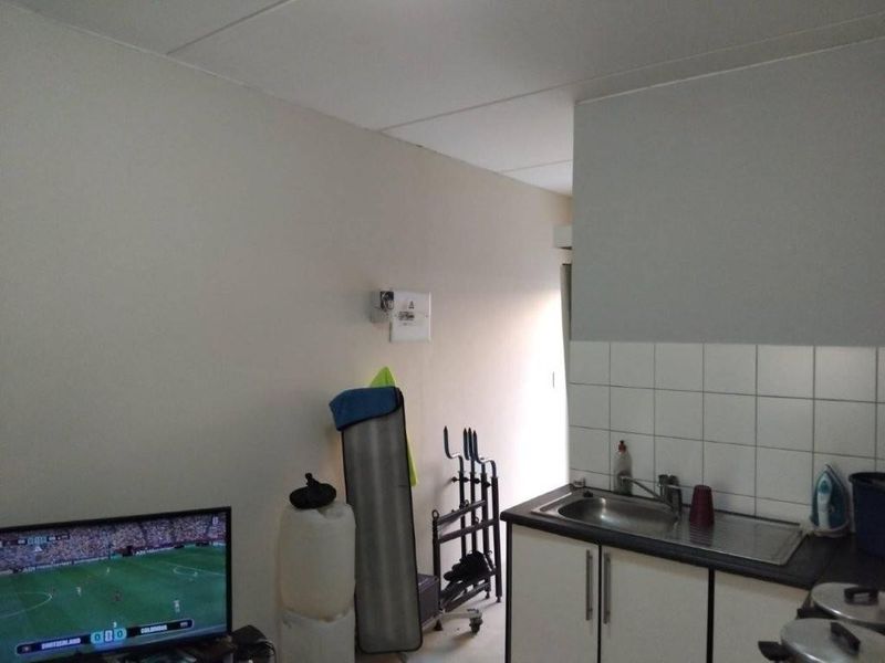Apartment For Sale in Kempton Park Ext 1, Kempton Park - Photo 8