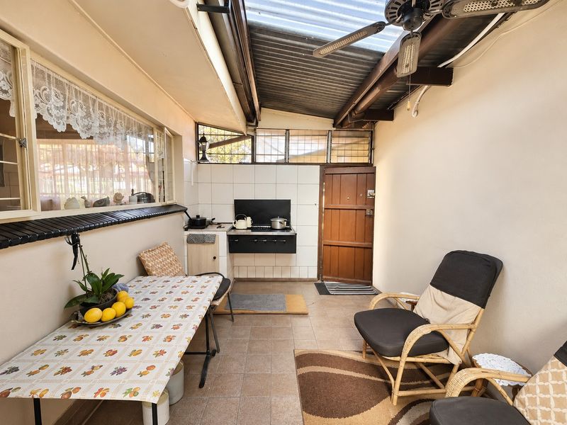 House For Sale in Sinoville, Pretoria - Photo 7