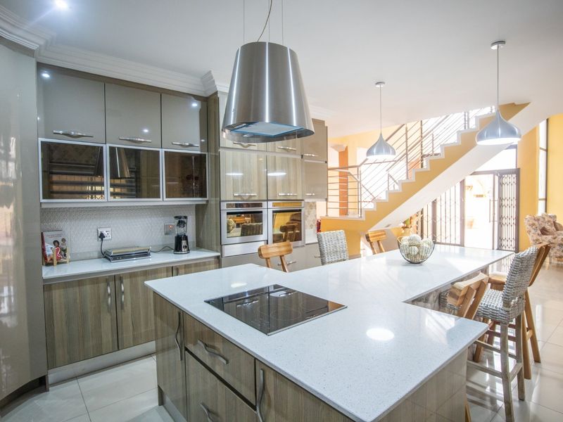 Exquisite, Expansive and Exclusive: A Sanctuary for the Whole Family - Photo 7