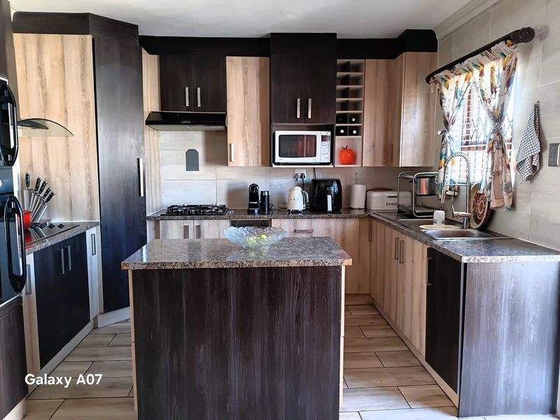 House For Sale in Hospital View, Kagiso, Krugersdorp - Photo 10