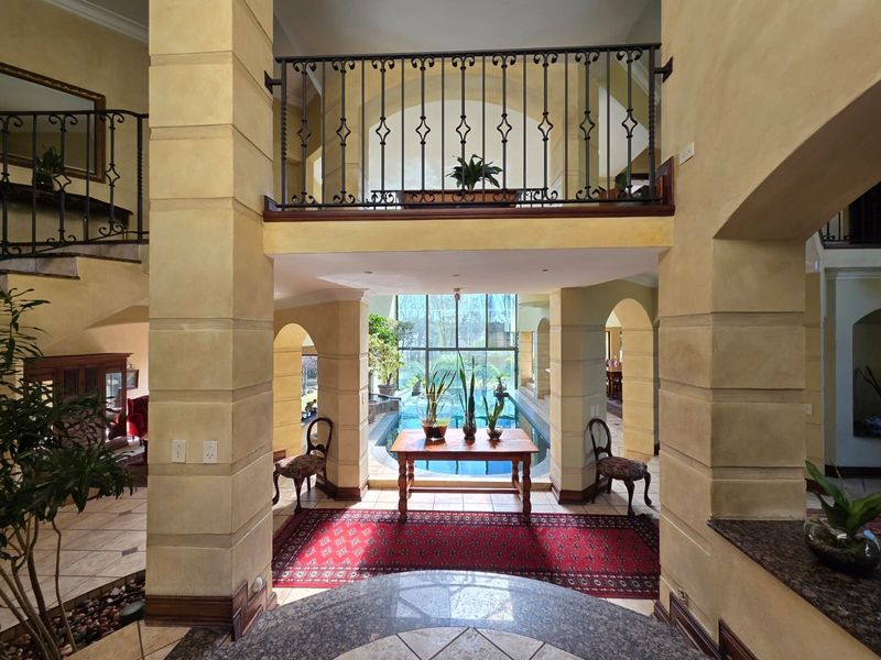 Contemporary Mediterranean Masterpiece with Private Golf Course Access for Sale - Photo 3