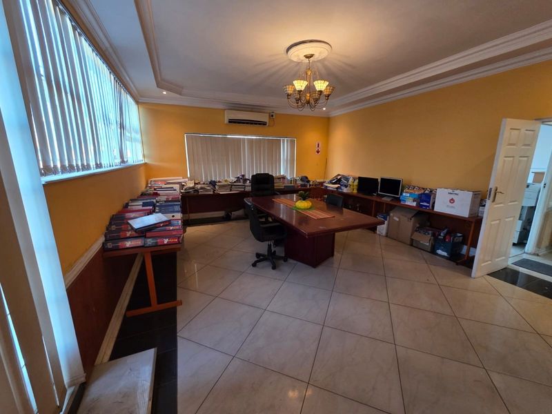 Secure, Versatile Office Space for Your Business to Let - Photo 4