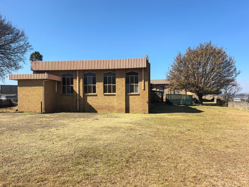 Church building For Sale in Amiel Park, Newcastle, KwaZulu Natal - Photo 8