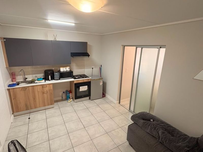 Apartment To Rent in Linbro Park, Sandton - Photo 2