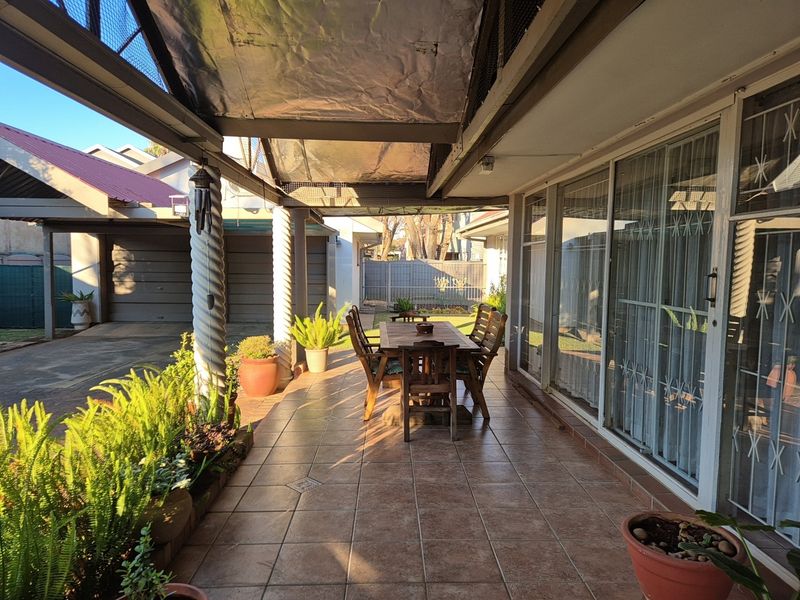 House For Sale in Potchefstroom Central, Potchefstroom, North West - Photo 7