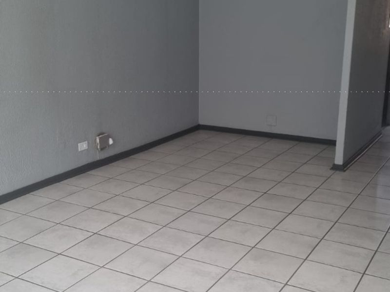 Large Ground Floor Rental In Impala Park - Photo 9
