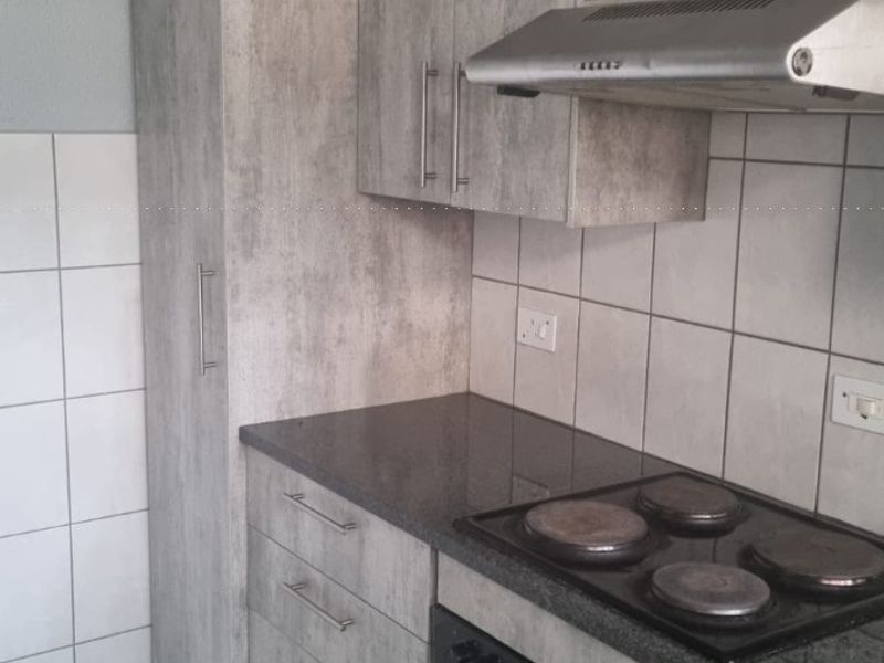 Large Ground Floor Rental In Impala Park - Photo 5