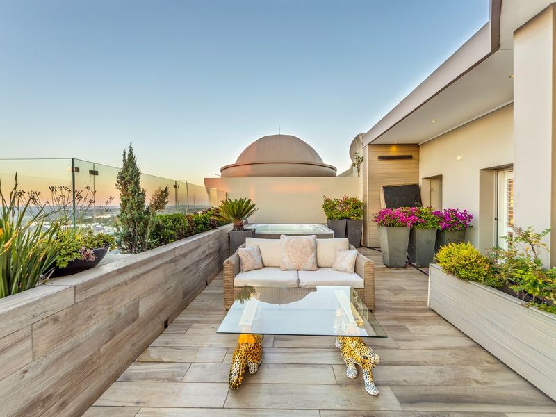 Magnificent penthouse with spectacular views! - Photo 2