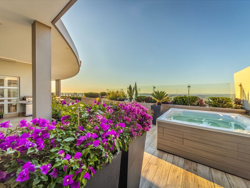 Magnificent penthouse with spectacular views! - Photo 6
