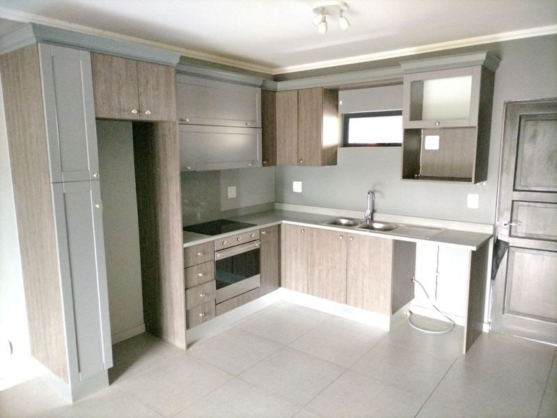 1 Bed Apartment To Rent in Bryanston, Sandton - Photo 1