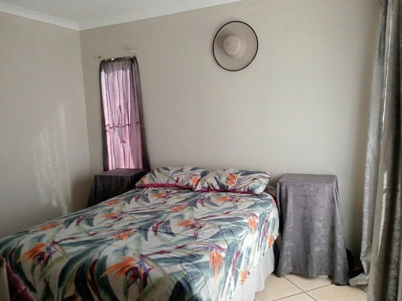 House For Sale in Protea Glen, Soweto - Photo 6