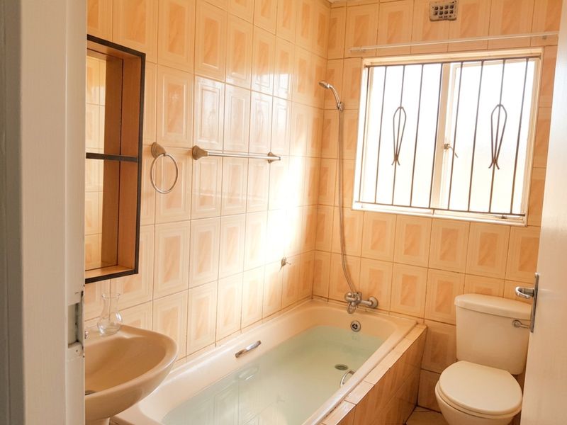 House For Sale in Protea Glen, Soweto - Photo 9