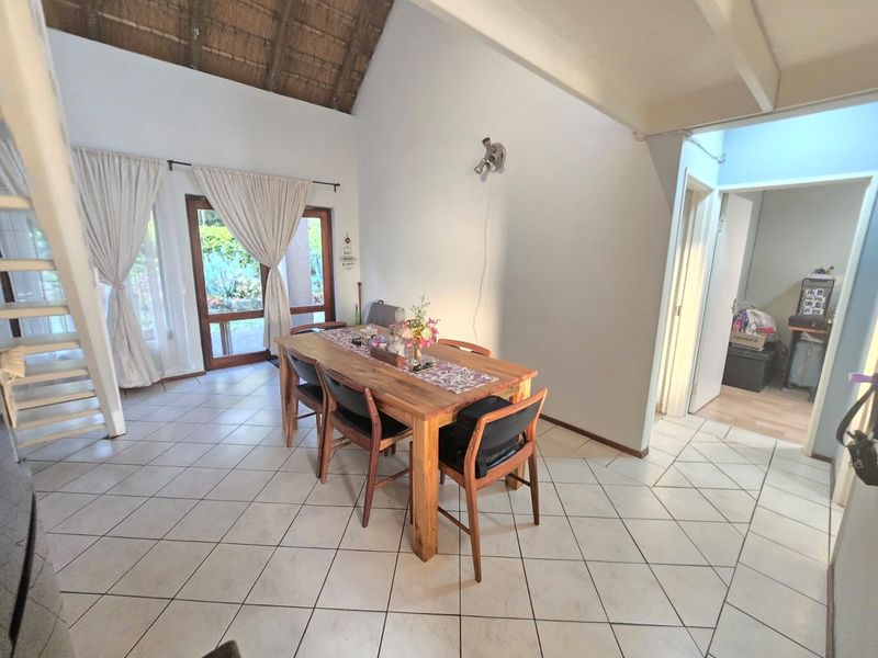 2 bedroom loft Apartment To Rent in Jukskei Park, Randburg - Photo 3