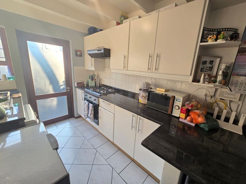 2 bedroom loft Apartment To Rent in Jukskei Park, Randburg - Photo 6