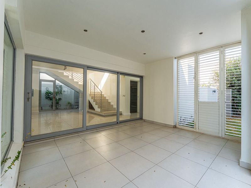 3 Bedroom Cluster house For Sale in Bryanston, Sandton - Photo 3