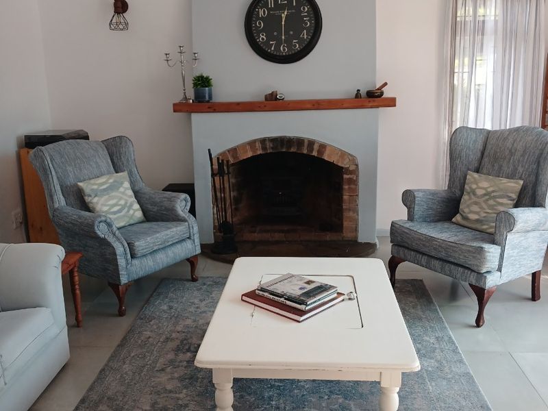Renovated 3 Bedroom, 2 Bathroom Home in Sun Valley Dr. Costa Sarda - Photo 10