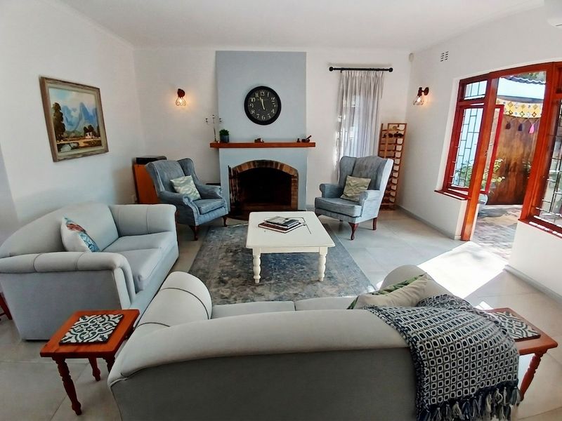 Renovated 3 Bedroom, 2 Bathroom Home in Sun Valley Dr. Costa Sarda - Photo 8