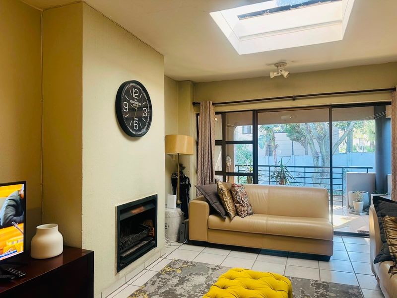 Spacious 2 Bedroom Apartment - Photo 3