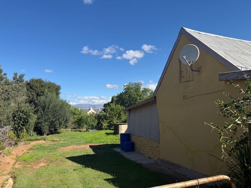 House For Sale in Van Wyksdorp, Ladismith - Photo 3