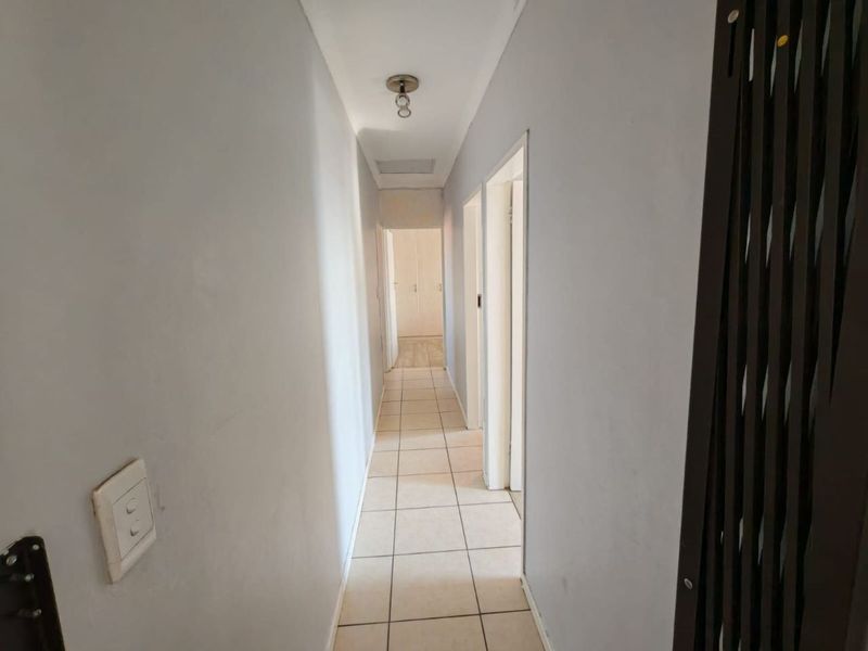 Townhouse For Sale in Glen Marais, Kempton Park - Photo 10