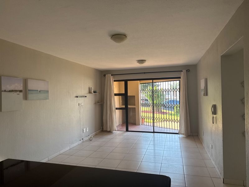 YOUR BEACH BASE. YOUR UMHLANGA INVESTMENT. YOUR PLACE IN THE SUN. - Photo 5