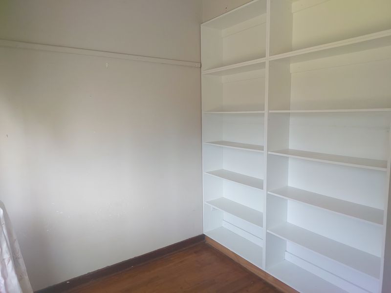 1,5 Bedroom For Sale In A Secure Complex In Musgrave - Photo 4
