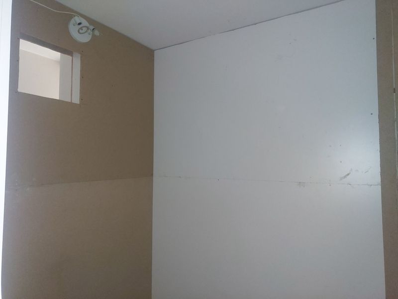 1,5 Bedroom For Sale In A Secure Complex In Musgrave - Photo 5
