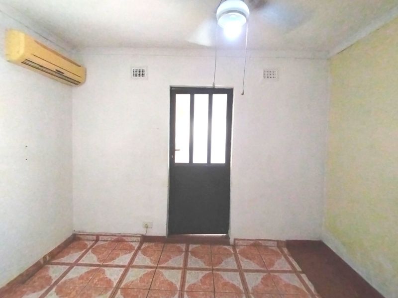 Outbuilding to Rent in Palmview, Phoenix, KwaZulu Natal - Photo 7