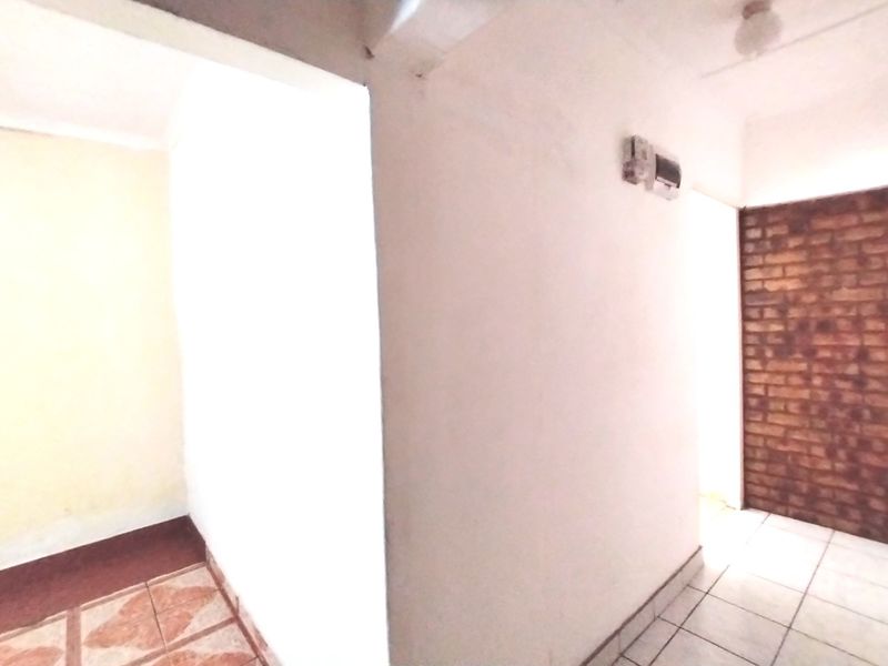 Outbuilding to Rent in Palmview, Phoenix, KwaZulu Natal - Photo 8