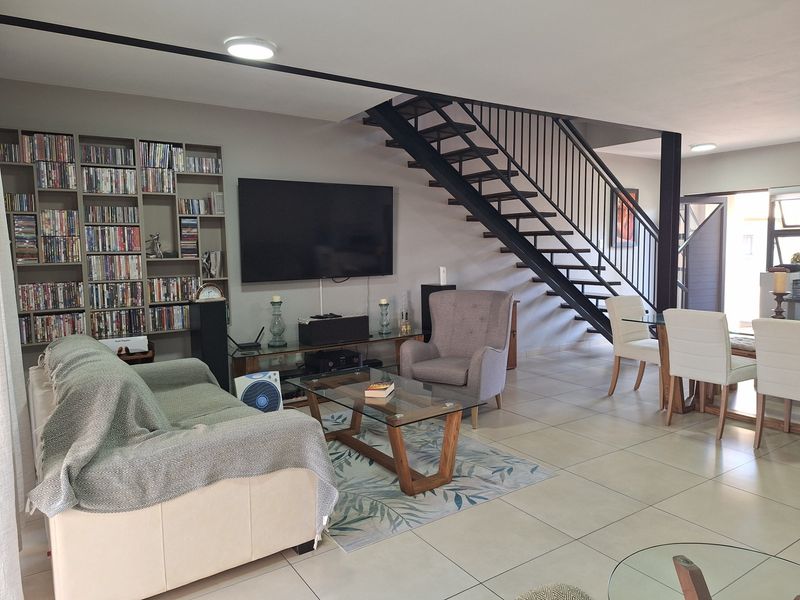 Stylish Double-Storey Duplex Offering Modern Living - Photo 4