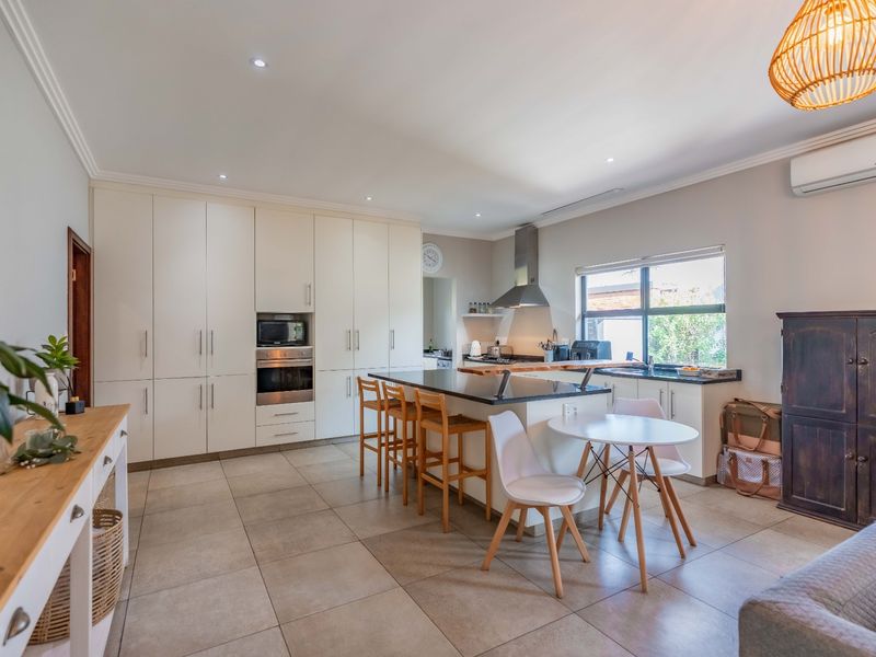 Effortless Lock-Up-and-Go Living in Cotswold Downs - Photo 6