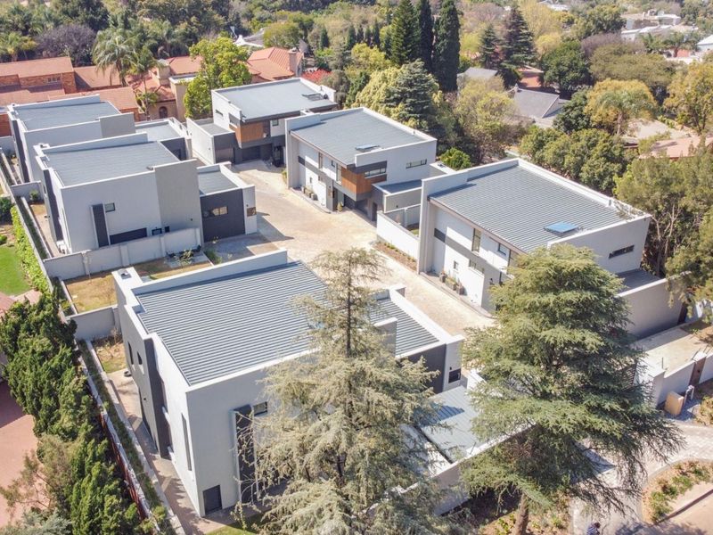 LAST ONE LEFT - Architectural living in Waterkloof Ridge With Spectacular Views - Photo 5