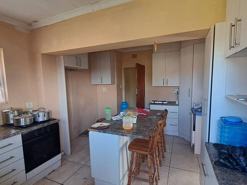 House For Sale in Kabega, Port Elizabeth - Photo 9