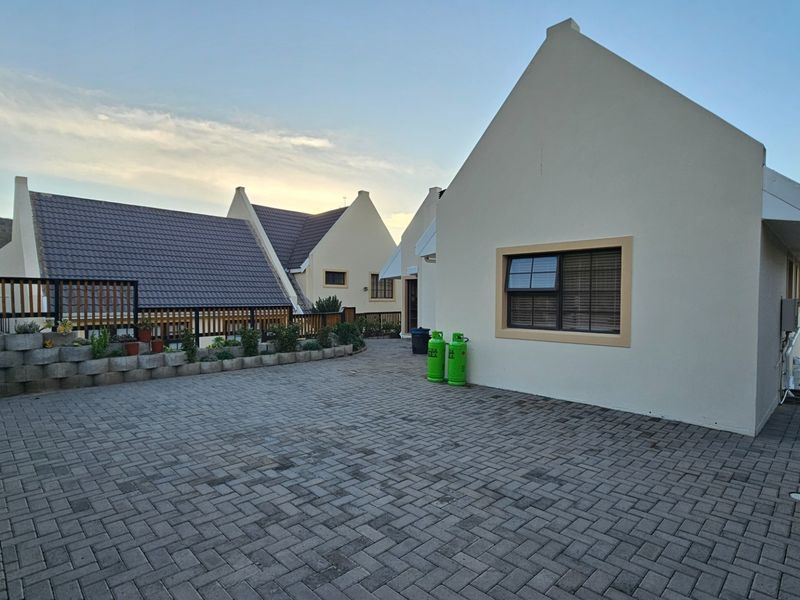 House For Sale in Vakansieplaas, Mossel Bay - Photo 5