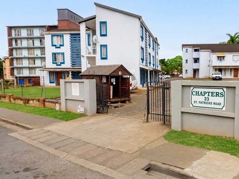 Prime Scottsville Apartment | Walk to UKZN | High-Return Unit +/- R10k pm | Secured Complex - Photo 1