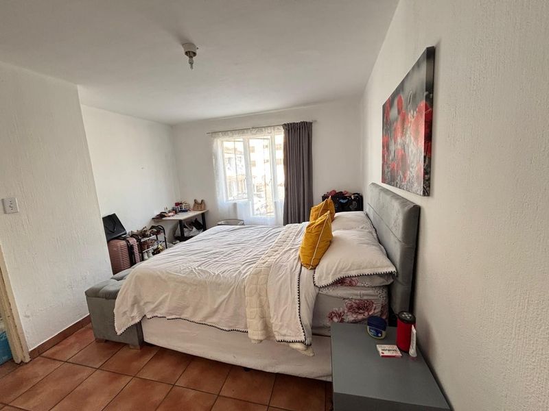 Prime Scottsville Apartment | Walk to UKZN | High-Return Unit +/- R10k pm | Secured Complex - Photo 10
