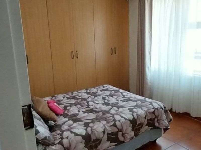 3 Bedroom House To Rent - Photo 2