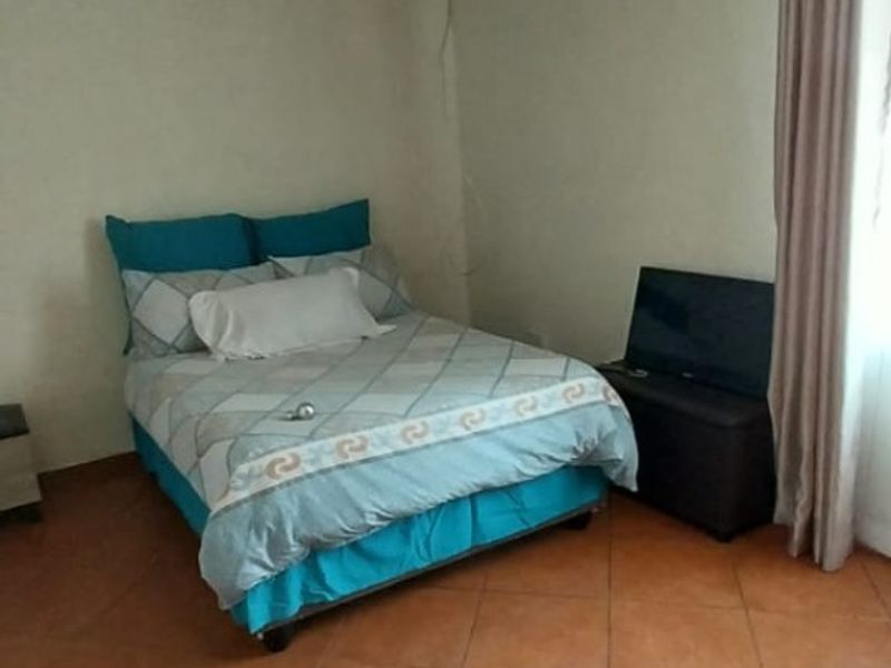 3 Bedroom House To Rent - Photo 4