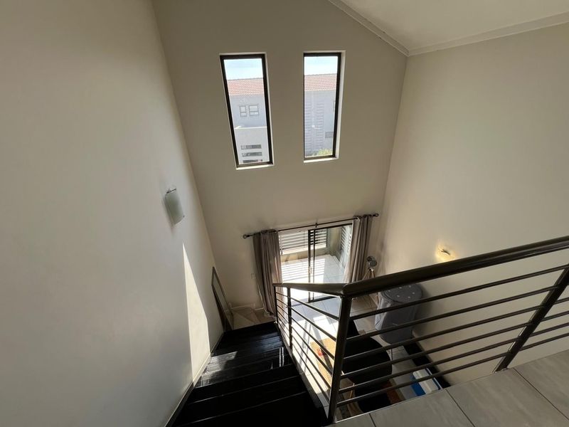 Apartment To Rent in Craigavon, Sandton - Photo 10