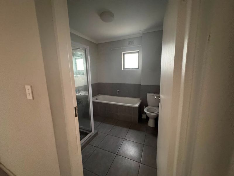 Apartment To Rent in Athlone Park, Amanzimtoti, KwaZulu Natal - Photo 9